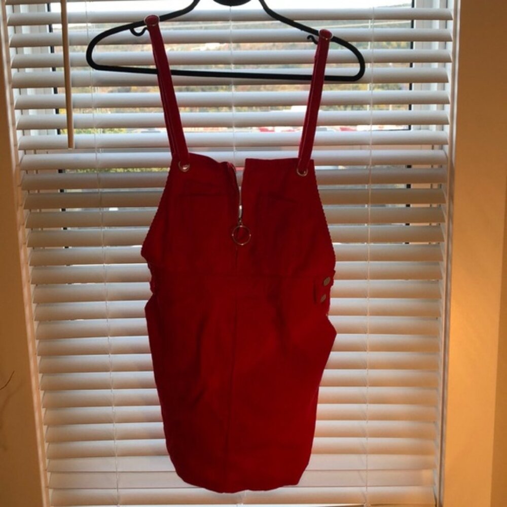 Red Corduroy, Overall dress